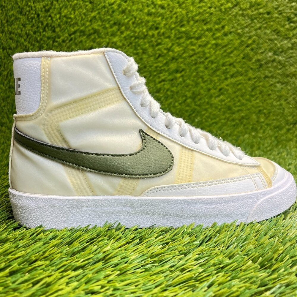 Nike Blazer 77 Mid Mens Size 5 White Yelllow Athletic Running Shoes Sneakers